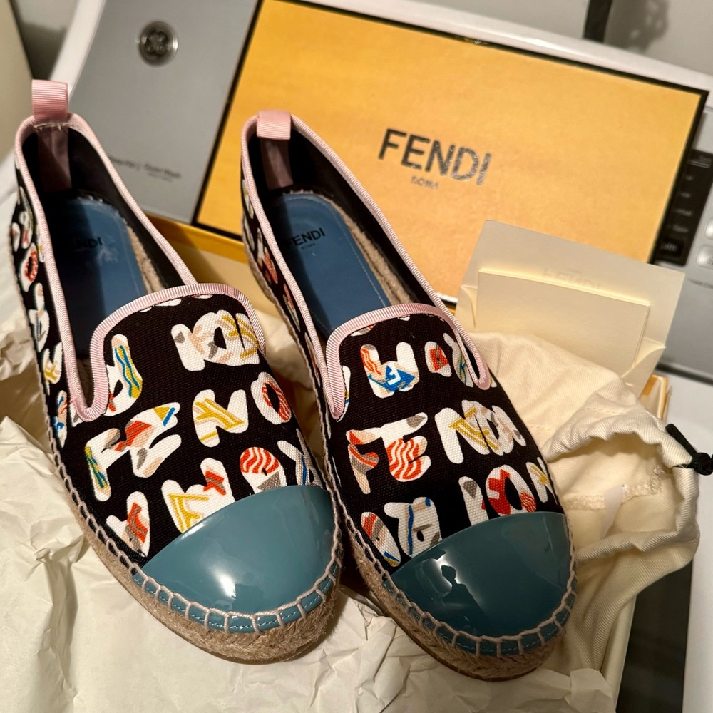 🚨🚨SOLD 🚨🚨Authentic✨✨EUC Fendi Espadrilles Shoes Authentic Luxury size9